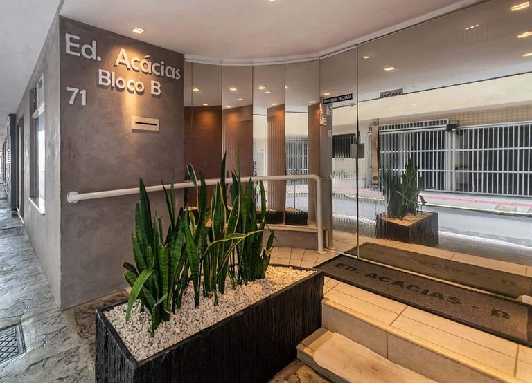 Apartamento completo 50 m do mar