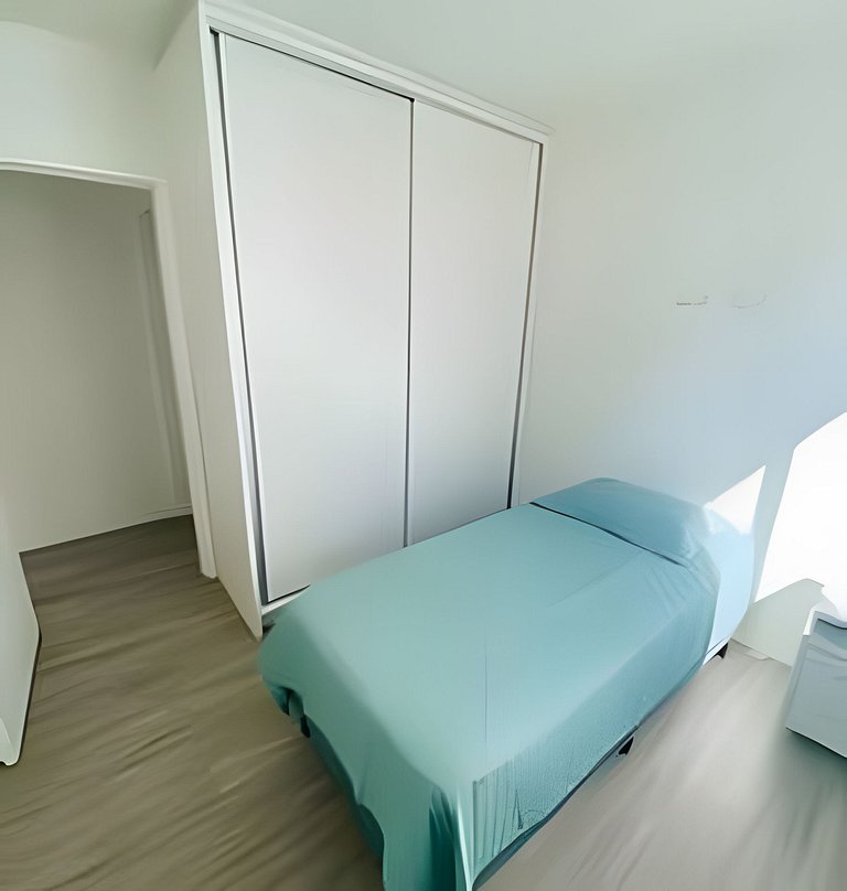 Quadra mar, andar alto, c/ garagem
