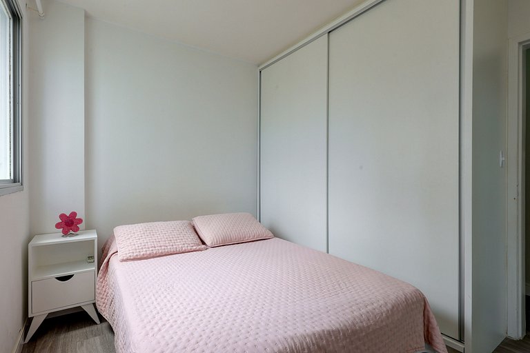 Quadra mar, andar alto, c/ garagem