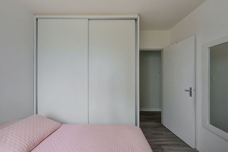 Quadra mar, andar alto, c/ garagem