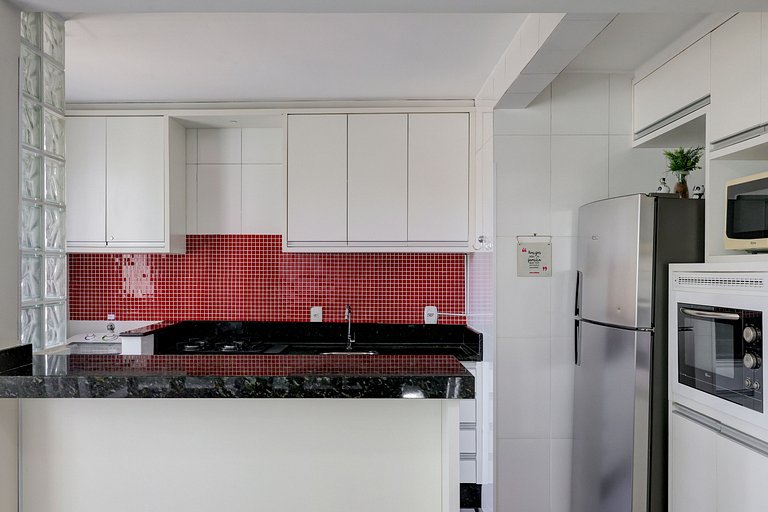 Quadra mar, andar alto, c/ garagem