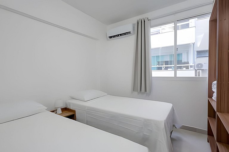 Vista lateral do mar região central