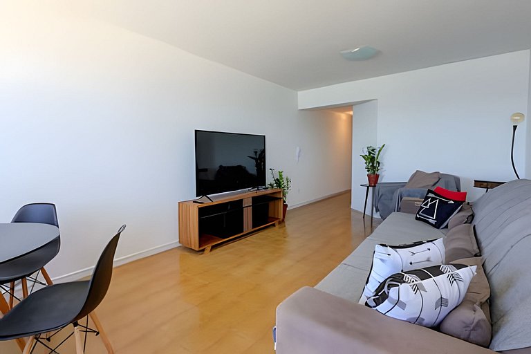 Frente mar, andar alto! Melhor localização de BC!