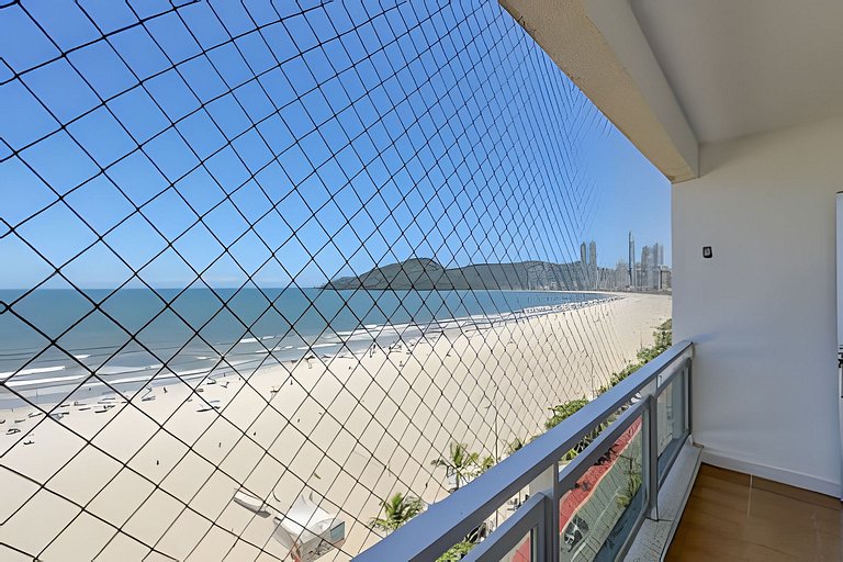 Frente mar, andar alto! Melhor localização de BC!