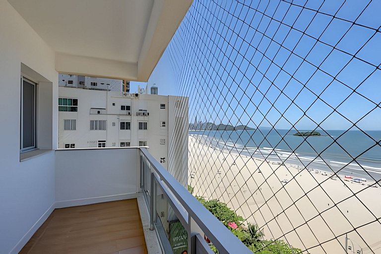 Frente mar, andar alto! Melhor localização de BC!
