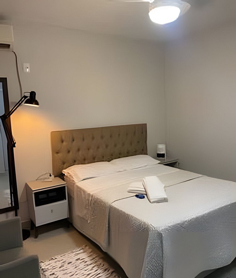 Apartamento quadra Mar com garagem