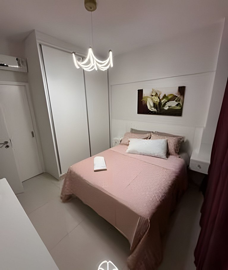 Apartamento 3 suítes Vista do Mar Com 2 Garagem