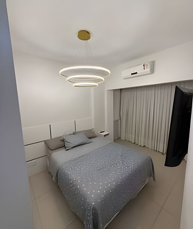 Apartamento 3 suítes Vista do Mar Com 2 Garagem