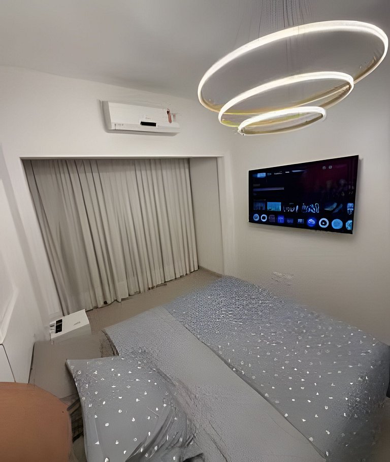 Apartamento 3 suítes Vista do Mar Com 2 Garagem