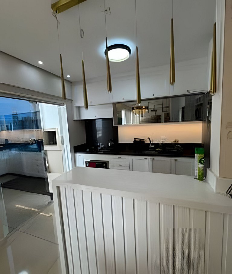 Apartamento 3 suítes Vista do Mar Com 2 Garagem