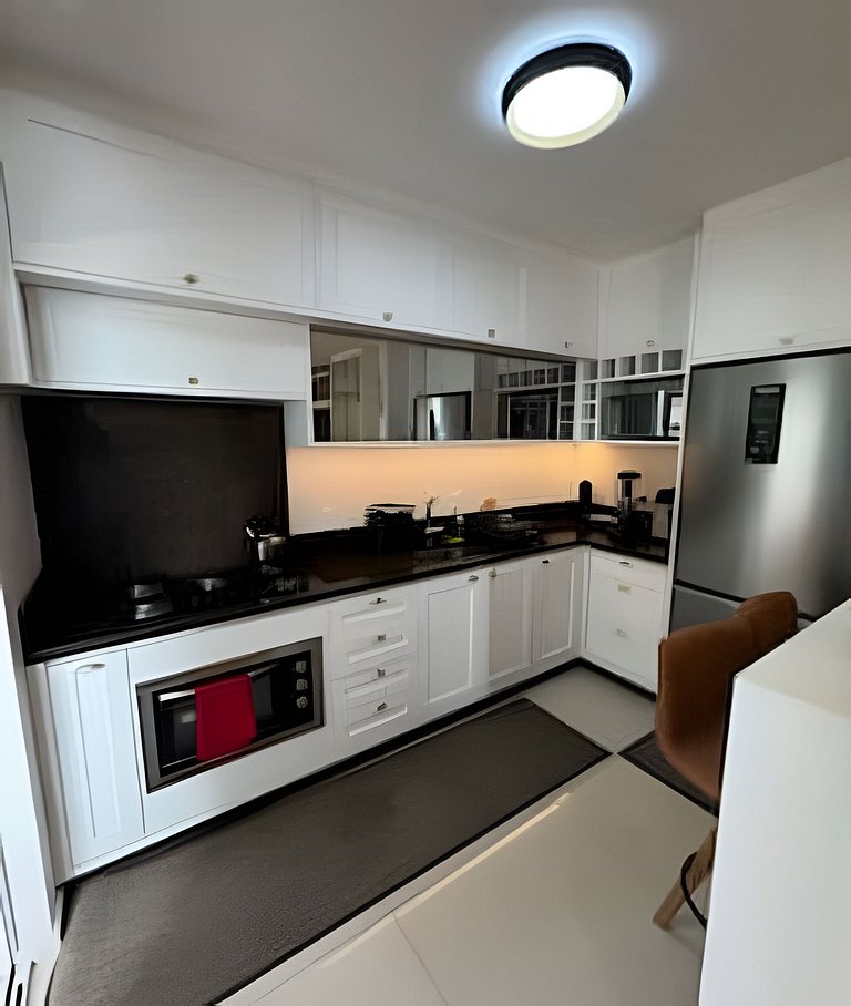 Apartamento 3 suítes Vista do Mar Com 2 Garagem
