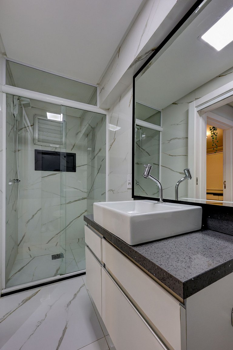 BC Apartamento alto padrão de 2Q com Garagem